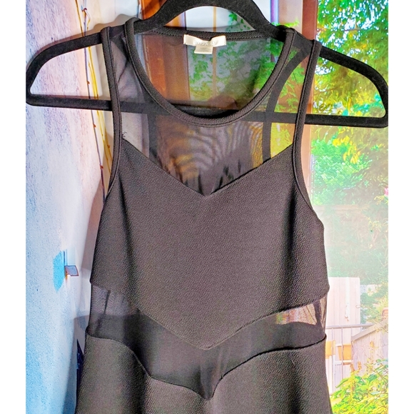 Bozolo - Back Mesh Bodycon Mini Dress - Picture 2 of 4